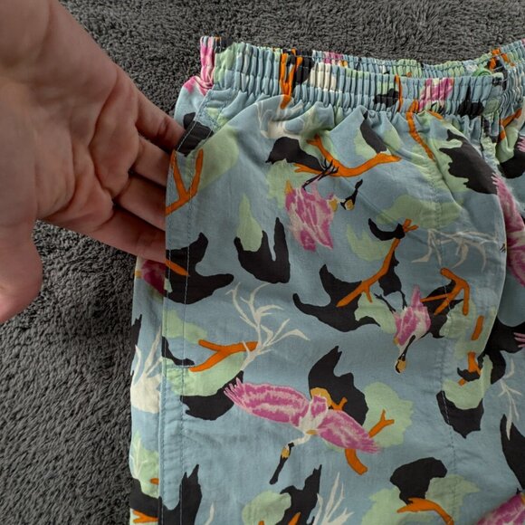 Patagonia Swim Trunk Men Board Shorts Adult Swimming Size Medium Bird Print - Picture 7 of 16